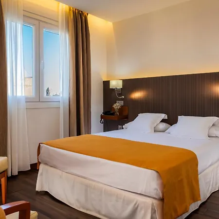 De Francia Y Paris Hotel Cadiz