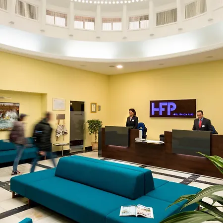 De Francia Y Paris Hotel 3*