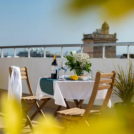 De Francia Y Paris Hotel 3*