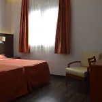 Hotel De Francia Y París 3*