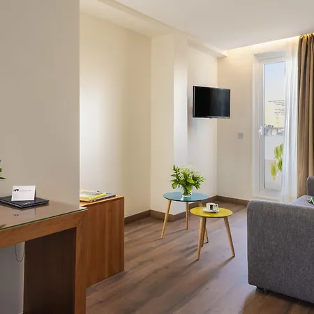 弗朗西亚巴黎酒店 3*