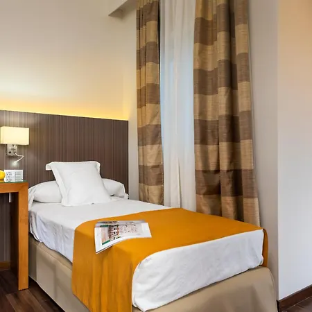 De Francia Y Paris 3*