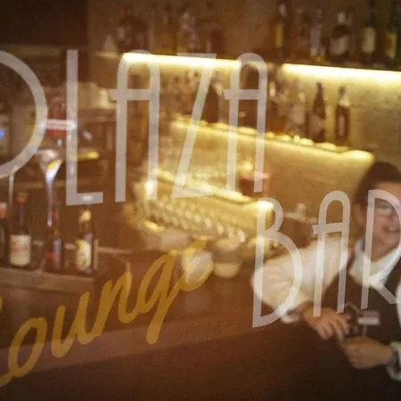 De Francia Y Paris 호텔 3*