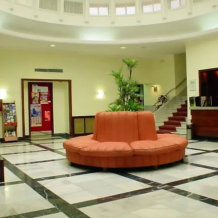 De Francia Y Paris Hotel 3*