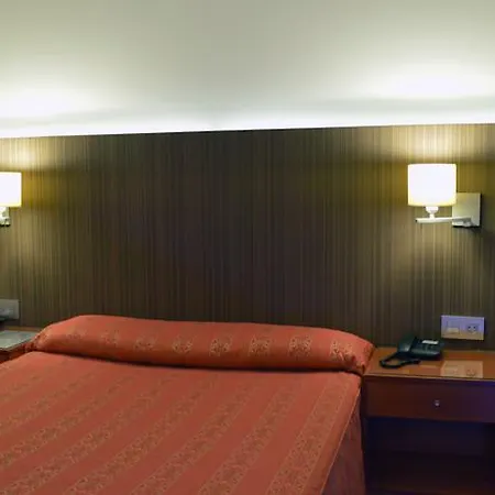 弗朗西亚巴黎酒店 加的斯