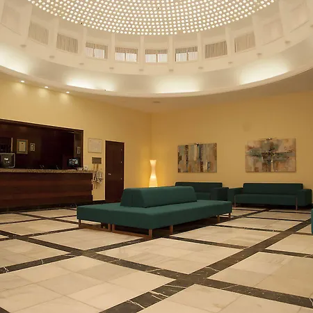 Hotel De Francia Y París 3*