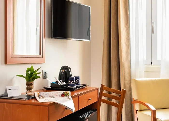 De Francia Y Paris Kadyks