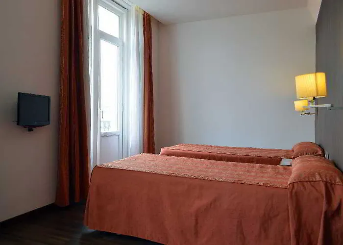 De Francia Y Paris 3* Cádiz