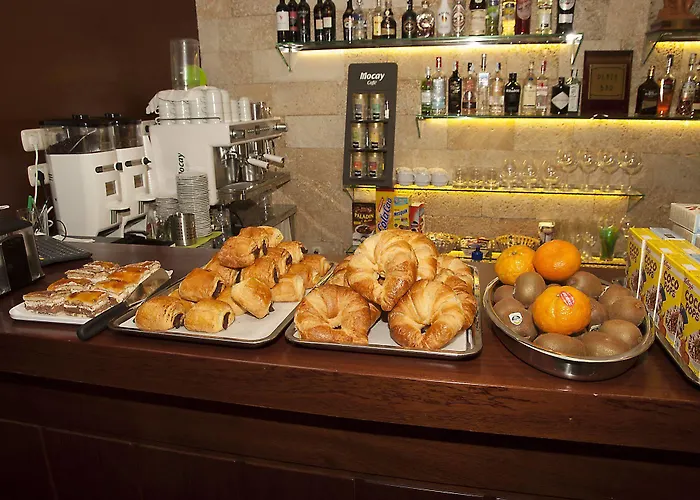 De Francia Y Paris Otel