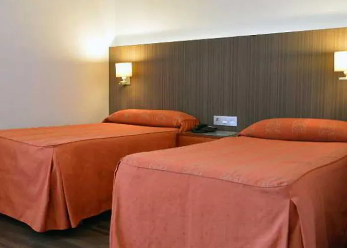 De Francia Y Paris Hotel 3*