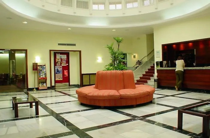 De Francia Y Paris Hotel 3*