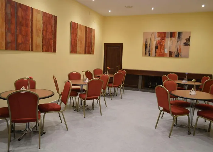 De Francia Y Paris Hotel